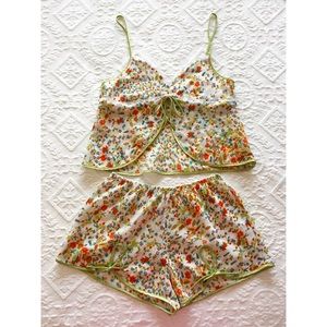 ✌️Vintage 2pc Lingerie Set